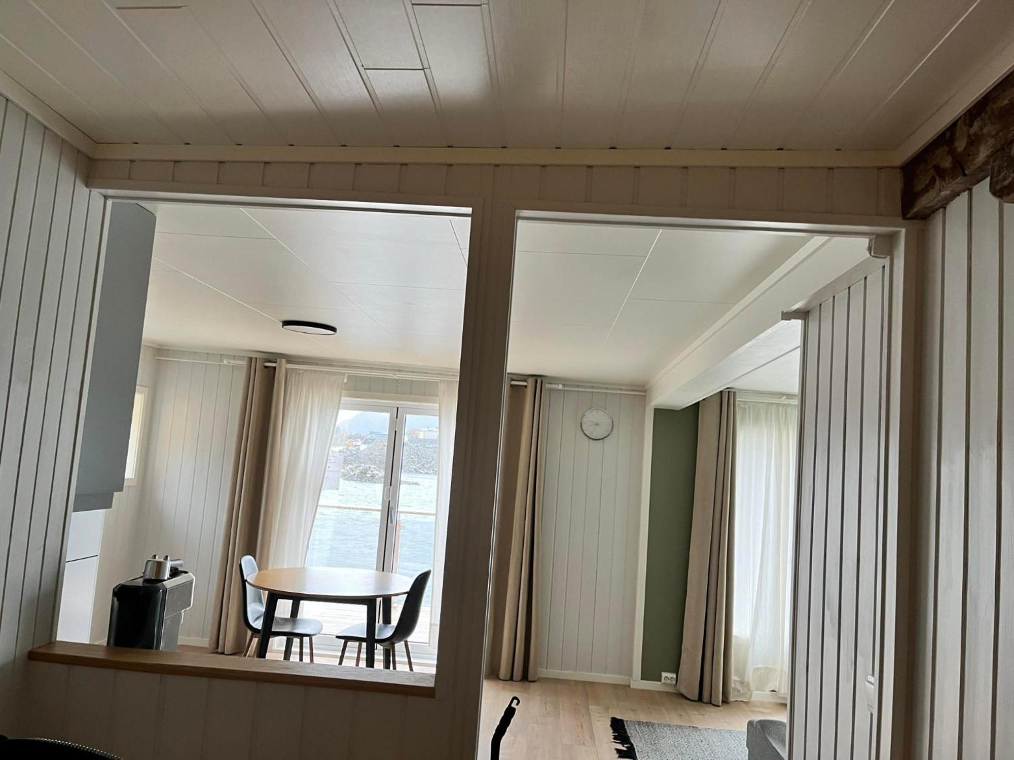 The Harbour House, Dorm And Twin, Selfservice Hostel 발스타드 외부 사진